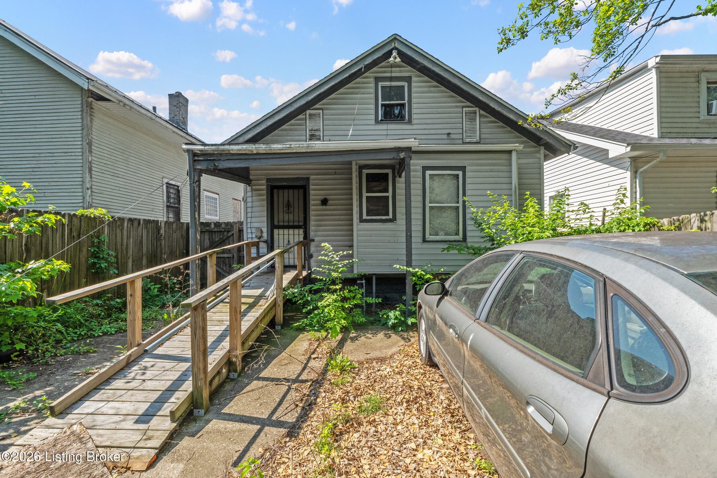 Listing photo 4